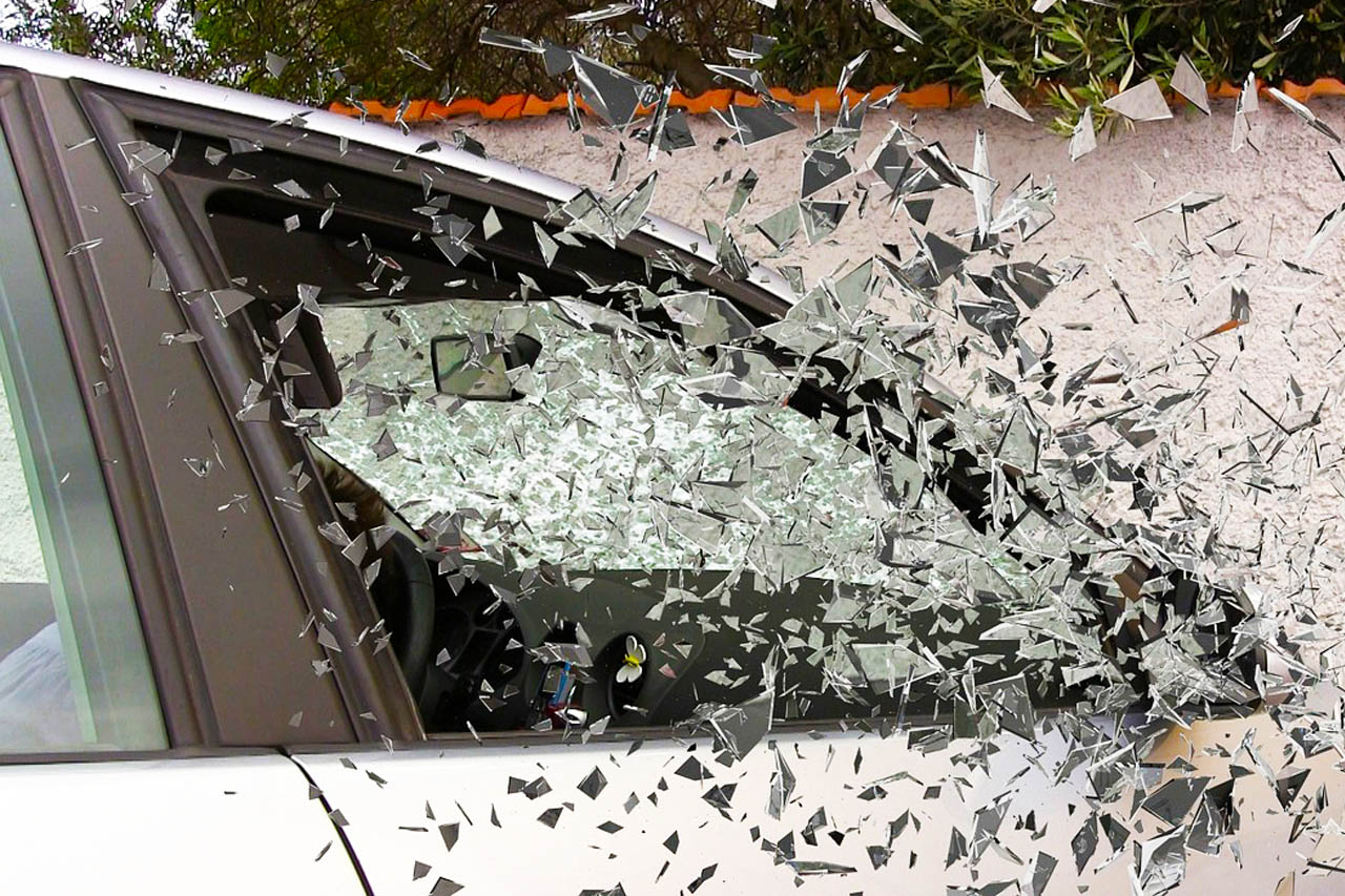 Accident Assistance: Pinnacle Auto Appraisers